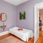 Chateau Du Pegulier Hotes *