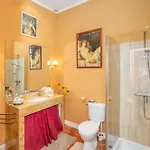 Chateau Du Pegulier Hotes *