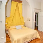 Holiday home Chateau Du Pegulier Hotes