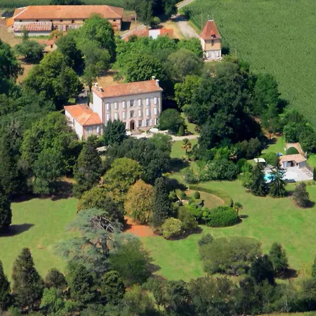 Chateau Du Pegulier Hotes *
