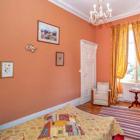 Chateau Du Pegulier Hotes Tatil Evi