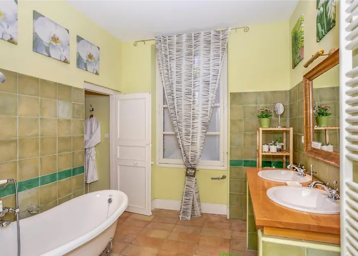 Chateau Du Pegulier Chambres Hotes Semesterbostad