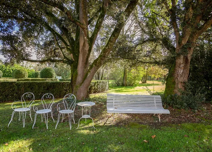 Chateau Du Pegulier Location Integrale